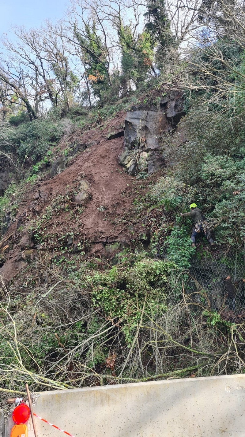 immagine notizia (ptn) Provincia, viabilità: verifiche sul costone sovrastante la Sp 12 Bagnorese, possibile riapertura a senso unico alternato